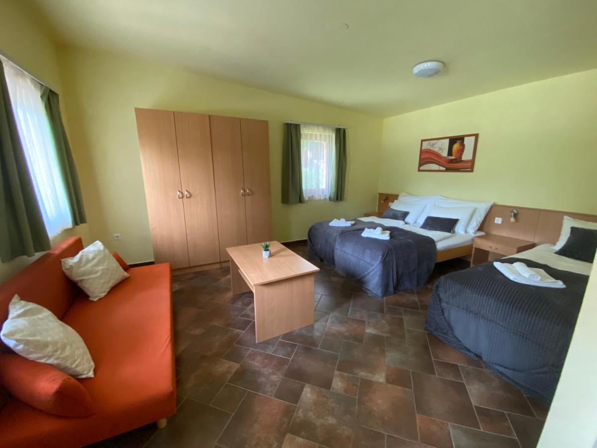 Matra Kemping Apartmanok Matrafured Extérieur photo